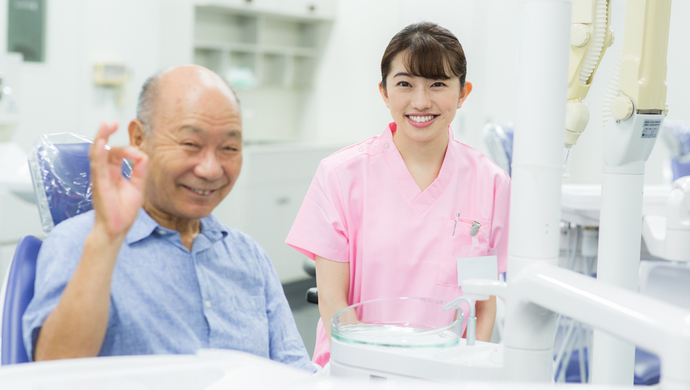 【一般歯科の歯科衛生士】「東野駅」徒歩すぐ、完全週休2日制、退職金制度あり、月給25万円～、清潔感のあるフロア環境