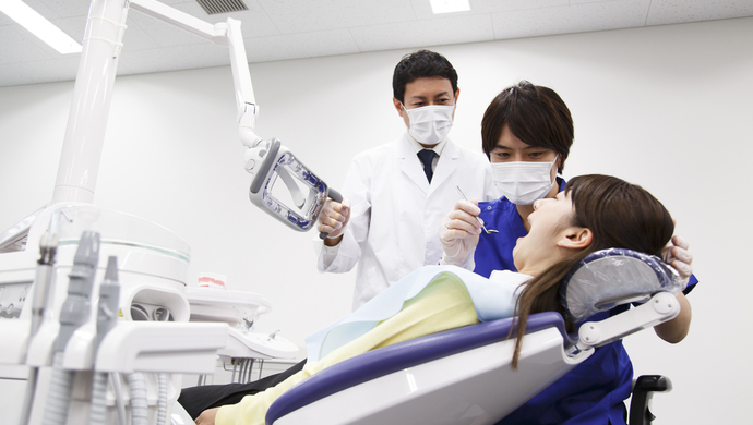 【一般・口腔外科の歯科衛生士】「浅香山駅」徒歩4分、地域に根差した医療