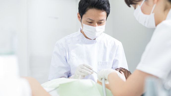 【一般歯科の歯科衛生士】「川西池田駅」、昇給・賞与あり、病院内にある歯科医院です