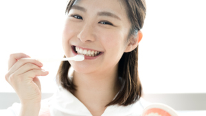 【一般・審美・矯正・小児の歯科助手、受付】「藤井寺駅」徒歩3分、年間休日132日、笑顔で毎日を過ごせるよう歯の健康をサポート