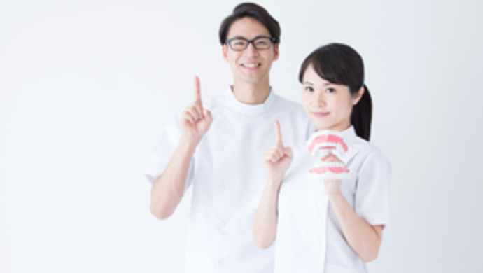【審美・予防の歯科衛生士】「大阪駅」徒歩5分、月給25万円～、笑顔を増やすホワイトニング治療