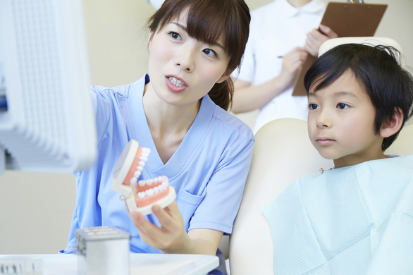 【一般・小児の歯科衛生士】「信太山駅」徒歩12分、土日祝、賞与あり、丁寧な治療