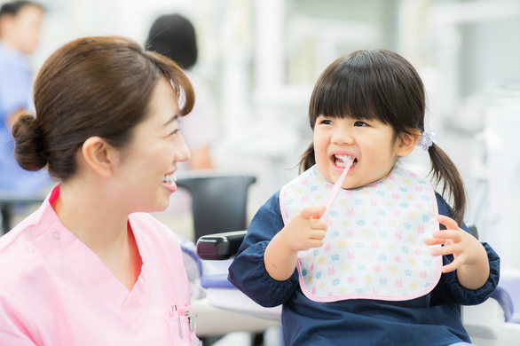 【一般・審美・矯正・小児・予防の歯科助手】「木津駅」徒歩16分、2020年9月オープン、子育て経験者歓迎、子どもも通いやすい歯医者