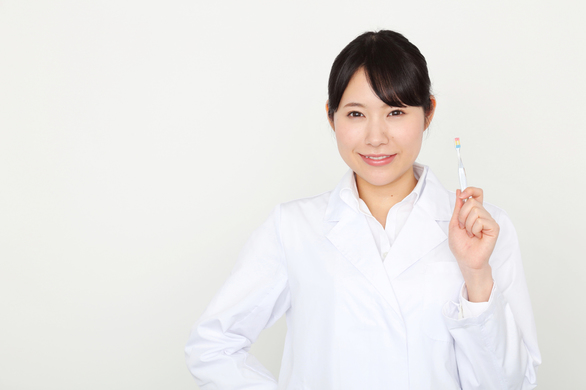 【一般・審美・予防の歯科衛生士】「京都駅」徒歩2分、年間休日125日、離職率低め、福利厚生充実、最新鋭のインプラント治療を行っている歯科医院です