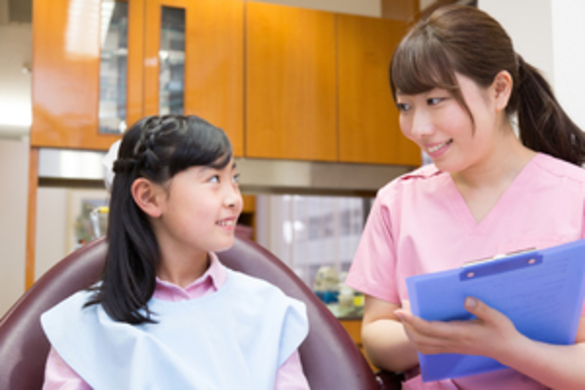 【一般・審美・小児・予防の歯科衛生士】「東淀川駅」徒歩1分、完全週休3日制、笑顔になれる歯科医院を目指す