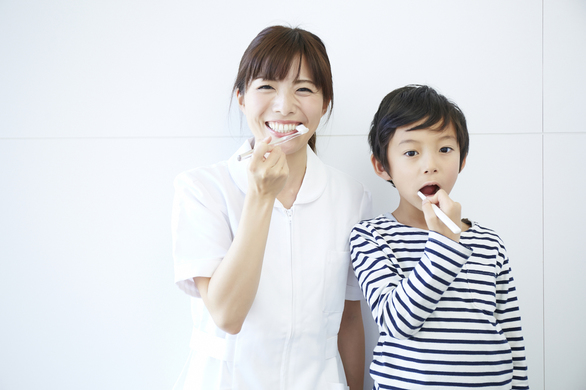 【一般・審美・矯正・小児・予防の歯科助手】「宝ヶ池駅」徒歩3分、最新の減菌装置を使用